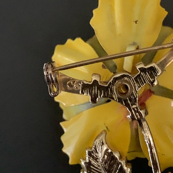 Coro Vintage Brooch - Picture 5 of 6